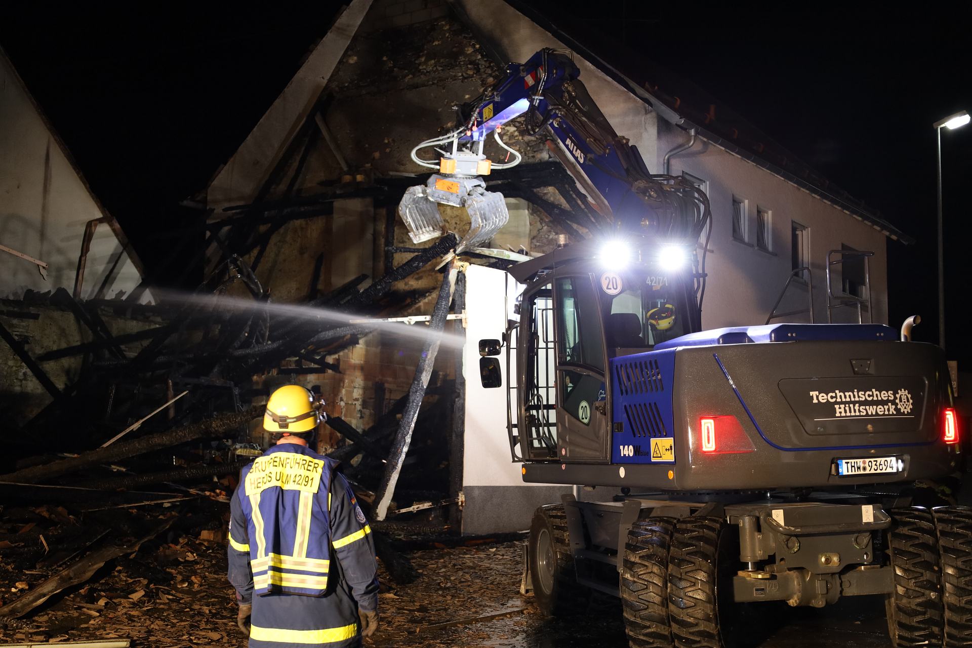 Unterstützung bei Brandeinsatz in Merklingen