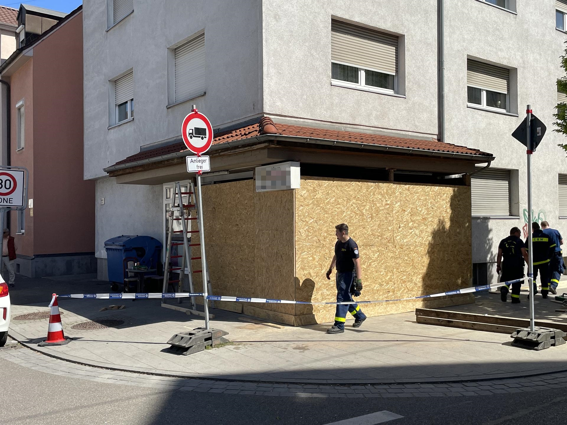 Eigentumssicherung bei Pizzalieferdienst nach Verkehrsunfall durch Paketboten