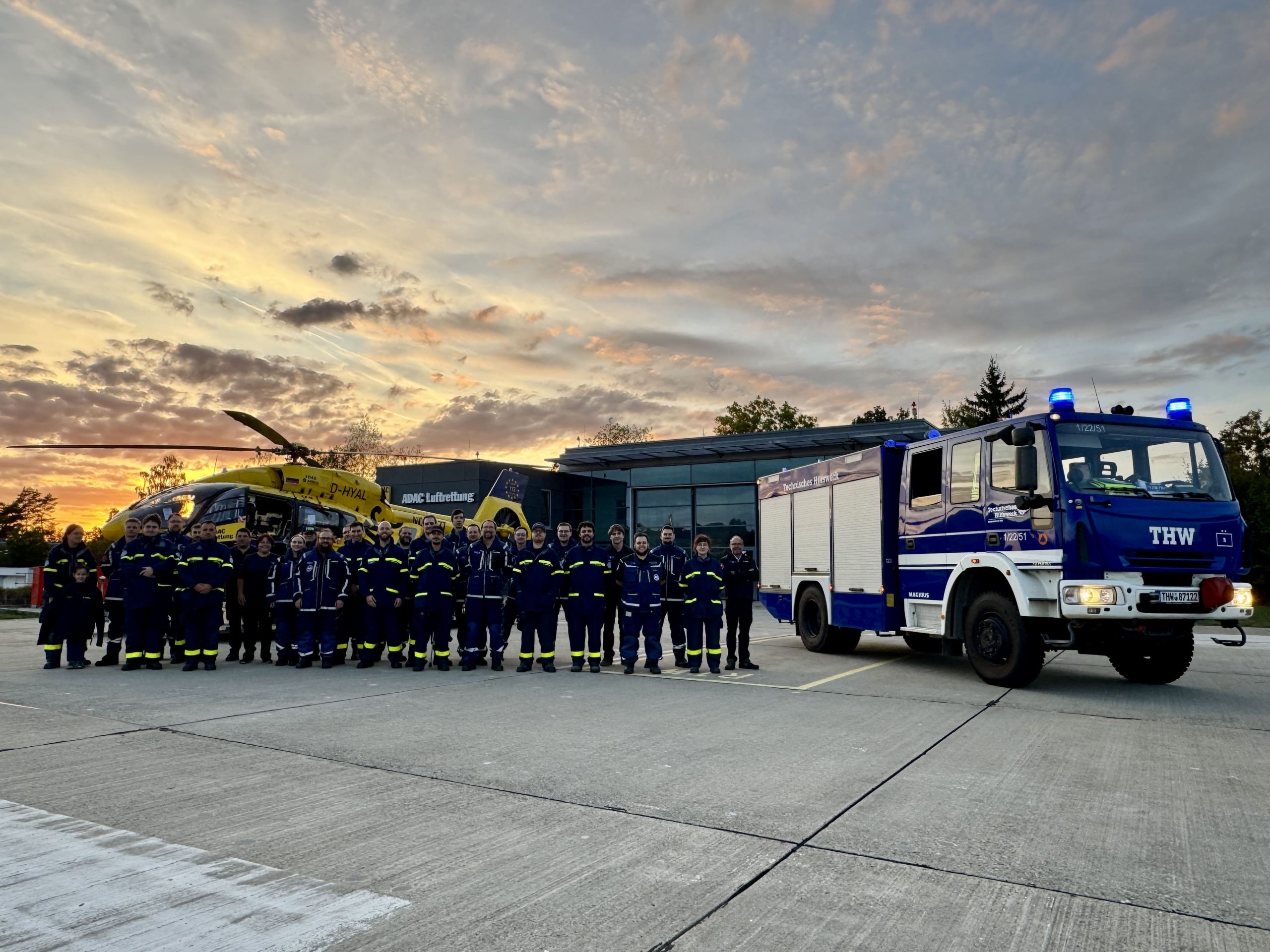 Der Ortsverband zu Besuch bei Christoph 22 in Ulm